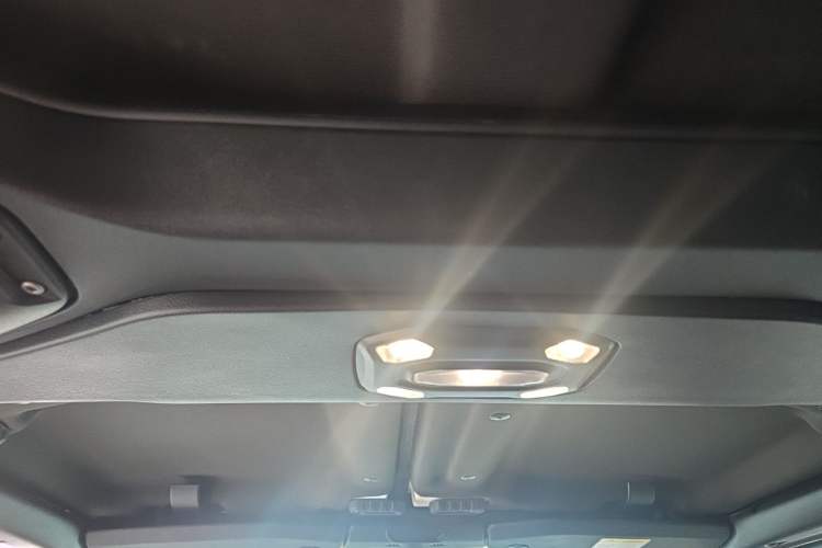 Used Jeep Wrangler 2021 2.0T Robin Hood Four-Door Edition Headliner