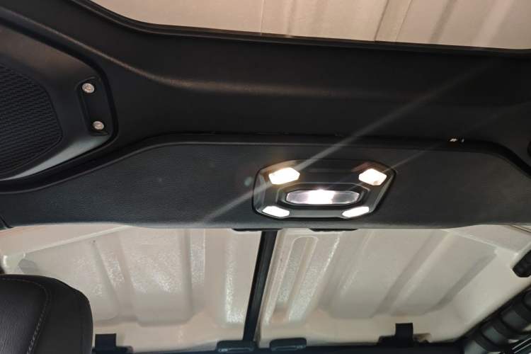 Used Jeep Wrangler 2021 2.0T Robin Hood Four-Door Edition Headliner