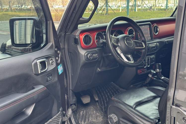 Used Jeep Wrangler 2021 2.0T Robin Hood Four-Door Edition Interior 2