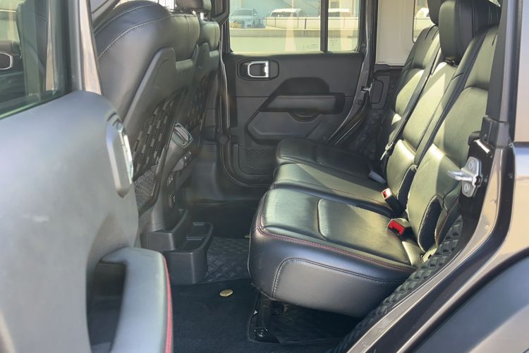 Used Jeep Wrangler 2021 2.0T Robin Hood Four-Door Edition Interior 3