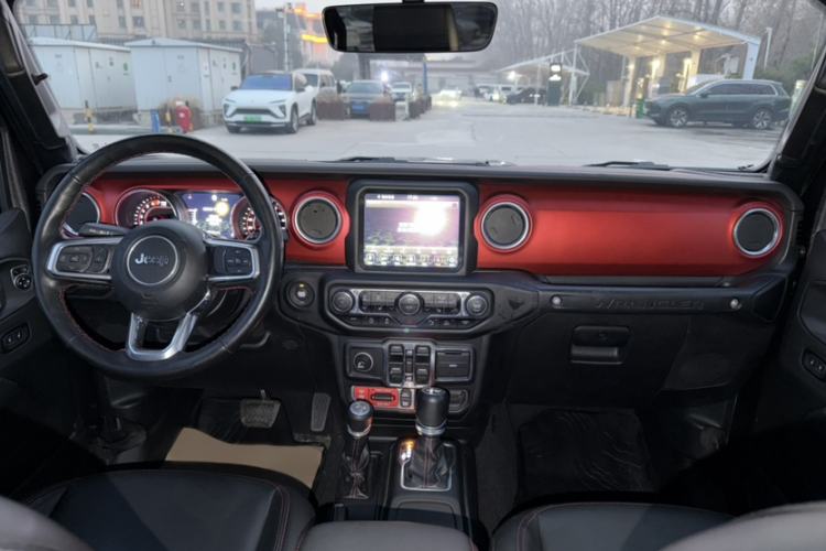Used Jeep Wrangler 2021 2.0T Sahara Four-Door Edition Interior 8