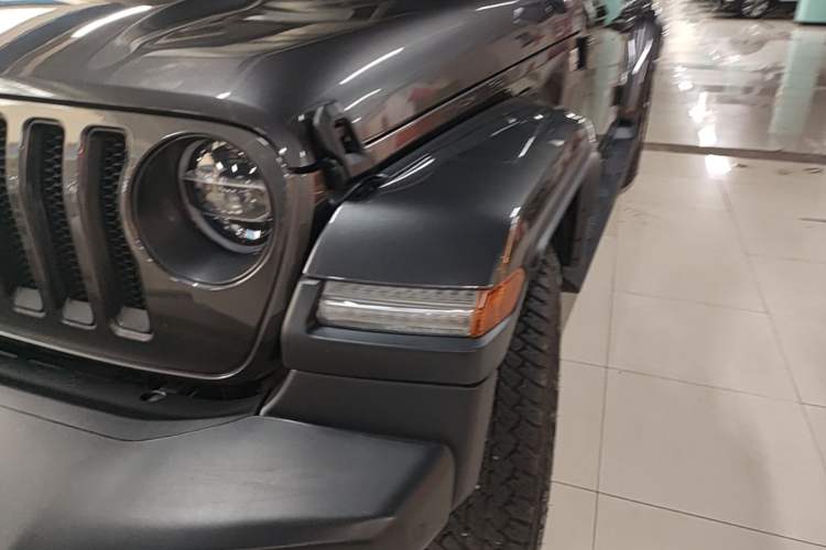 Used Jeep Wrangler 2021 2.0T Sahara Four-Door Edition Left Front Headlight