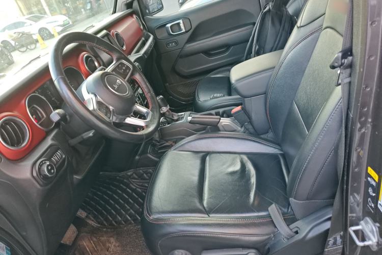 Used Jeep Wrangler 2021 2.0T Robin Hood Four-Door Edition Left Front Seat
