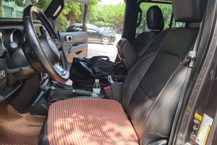 Used Jeep Wrangler 2021 2.0T 80th Anniversary Edition Left Front Seat