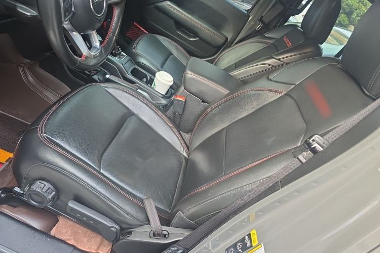 Used Jeep Wrangler 2021 2.0T Robin Hood Four-Door Edition Left Front Seat