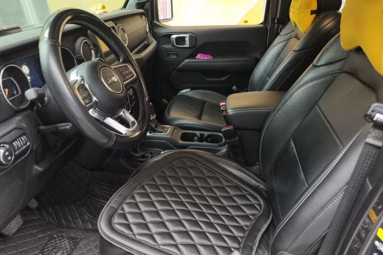Used Jeep Wrangler 2021 2.0T Sahara Four-Door Edition Left Front Seat