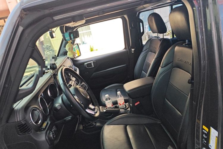 Used Jeep Wrangler 2021 2.0T Sahara Four-Door Edition Left Front Seat