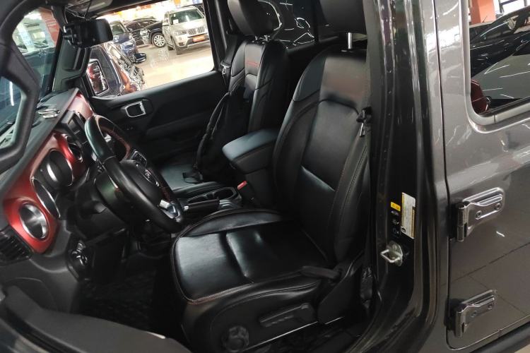 Used Jeep Wrangler 2021 2.0T Robin Hood Four-Door Edition Left Front Seat