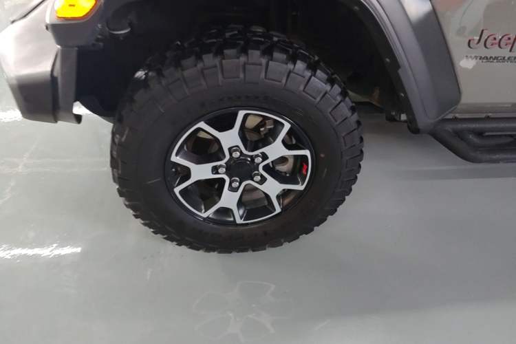 Used Jeep Wrangler 2021 2.0T Robin Hood Four-Door Edition Left Front Wheel Hub
