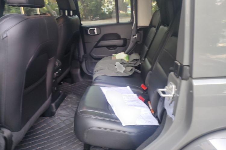 Used Jeep Wrangler 2021 2.0T Sahara Four-Door Edition Left Rear Seat
