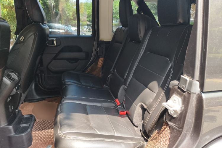 Used Jeep Wrangler 2021 2.0T 80th Anniversary Edition Left Rear Seat
