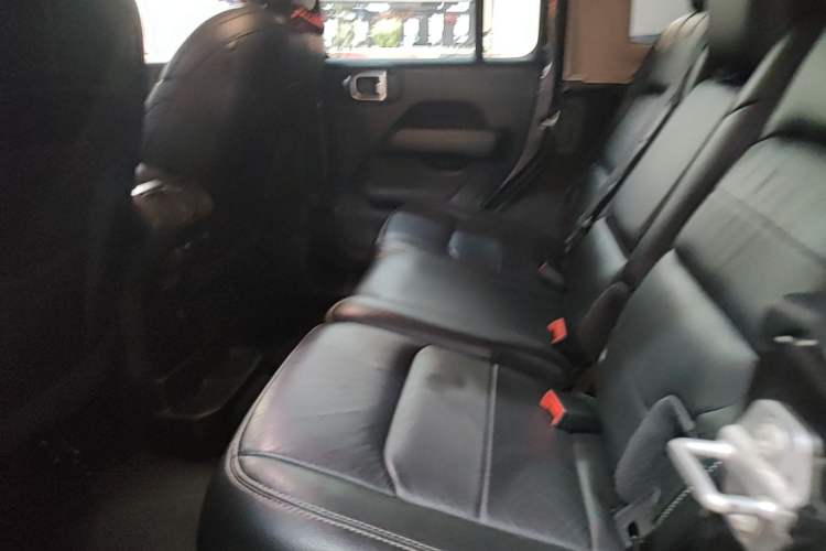 Used Jeep Wrangler 2021 2.0T Sahara Four-Door Edition Left Rear Seat