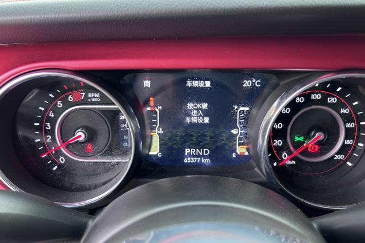 Used Jeep Wrangler 2021 2.0T Robin Hood Four-Door Edition Odometer Close Up