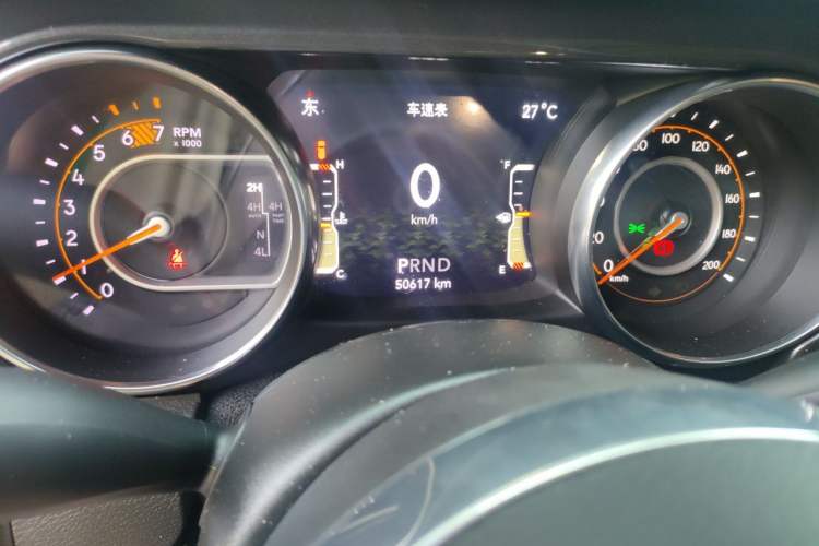 Used Jeep Wrangler 2021 2.0T Sahara Four-Door Edition Odometer Close Up