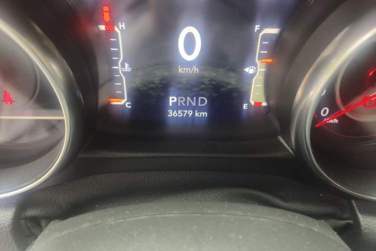 Used Jeep Wrangler 2021 2.0T Robin Hood Four-Door Edition Odometer Close Up