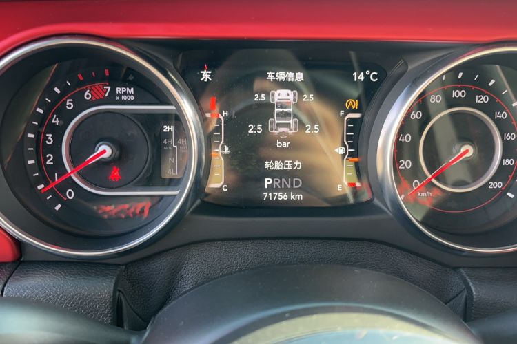 Used Jeep Wrangler 2021 2.0T Robin Hood Four-Door Edition Odometer Close Up