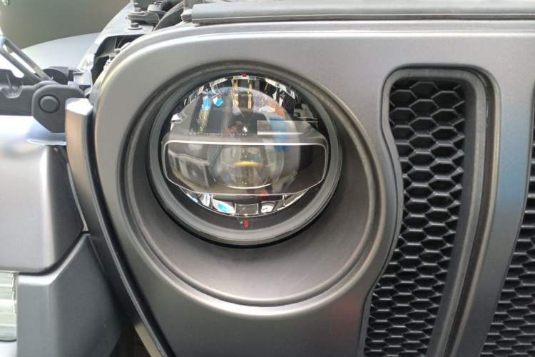 Used Jeep Wrangler 2021 2.0T 80th Anniversary Edition Right Front Headlight