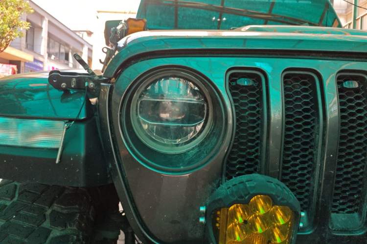 Used Jeep Wrangler 2021 2.0T Robin Hood Four-Door Edition Right Front Headlight