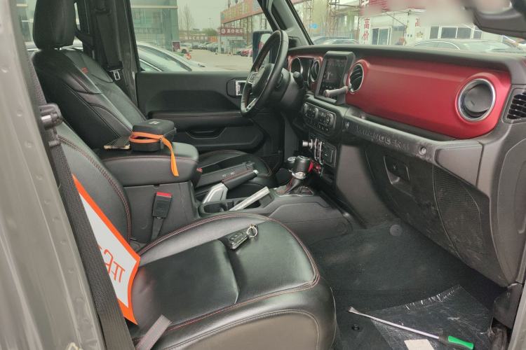 Used Jeep Wrangler 2021 2.0T Robin Hood Four-Door Edition Right Front Seat