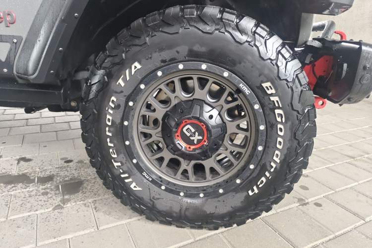 Used Jeep Wrangler 2021 2.0T Robin Hood Four-Door Edition Right Front Wheel Hub