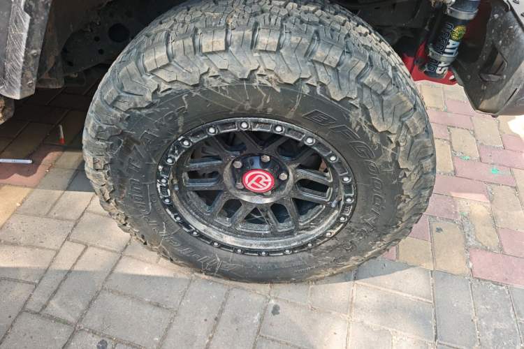 Used Jeep Wrangler 2021 2.0T Robin Hood Four-Door Edition Right Front Wheel Hub