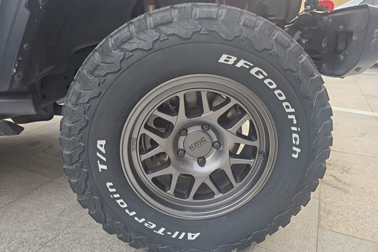 Used Jeep Wrangler 2021 2.0T Robin Hood Four-Door Edition Right Front Wheel Hub