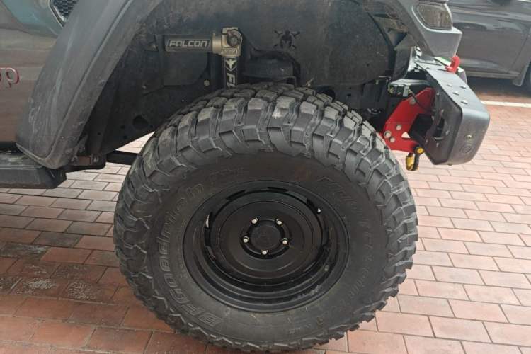 Used Jeep Wrangler 2021 2.0T Robin Hood Four-Door Edition Right Front Wheel Hub