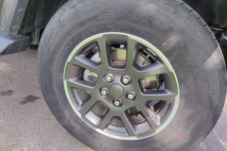 Used Jeep Wrangler 2021 2.0T 80th Anniversary Edition Right Front Wheel Hub