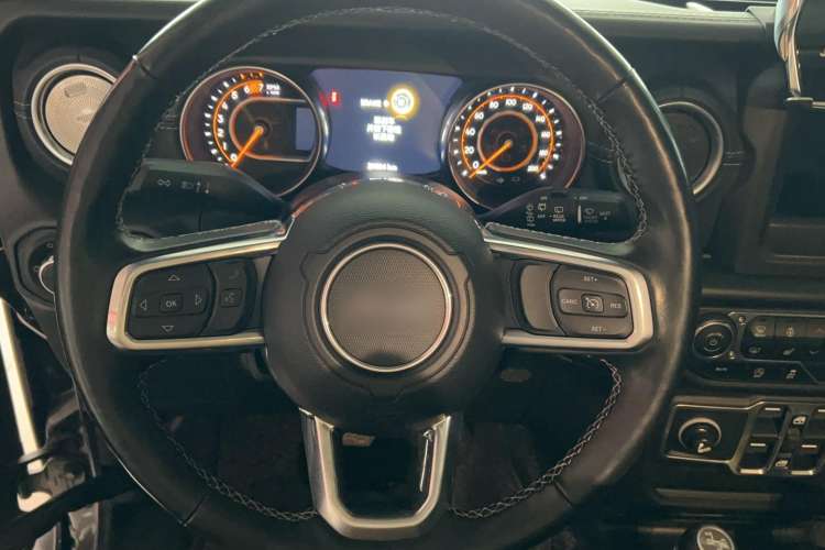 Used Jeep Wrangler 2021 2.0T Sahara Four-Door Edition Steering Wheel