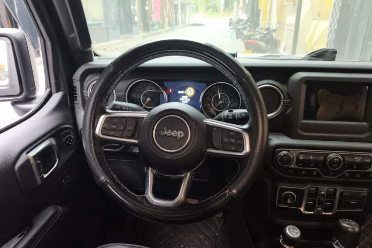 Used Jeep Wrangler 2021 2.0T Sahara Four-Door Edition Steering Wheel