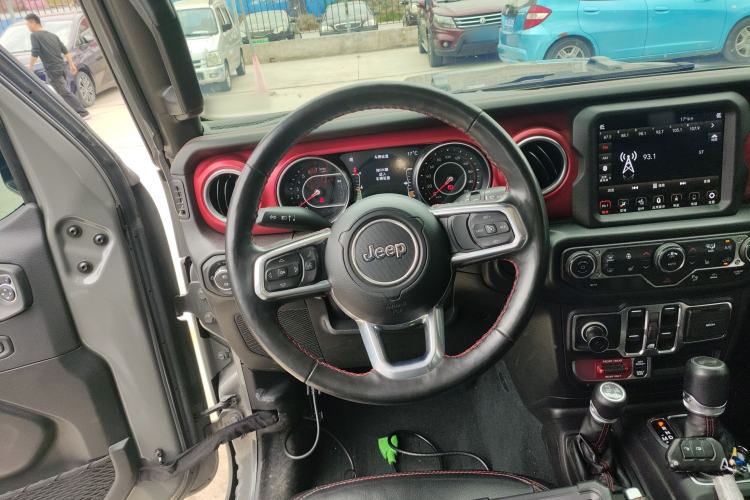 Used Jeep Wrangler 2021 2.0T Robin Hood Four-Door Edition Steering Wheel