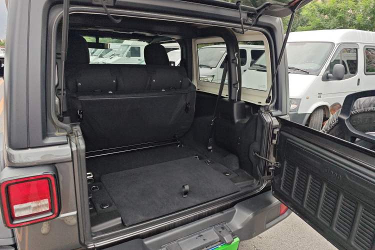 Used Jeep Wrangler 2021 2.0T Sahara Two-Door Edition Trunk