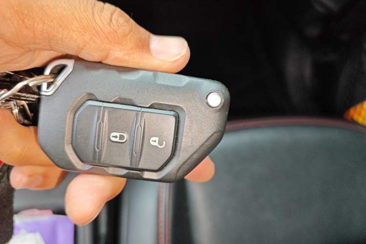 Used Jeep Wrangler 2021 2.0T Robin Hood Four-Door Edition Vehicle Key