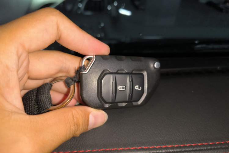 Used Jeep Wrangler 2021 2.0T Robin Hood Four-Door Edition Vehicle Key