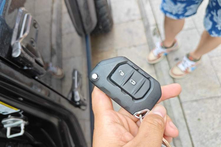 Used Jeep Wrangler 2021 2.0T Sahara Four-Door Edition Vehicle Key