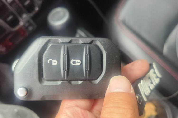 Used Jeep Wrangler 2021 2.0T Robin Hood Four-Door Edition Vehicle Key