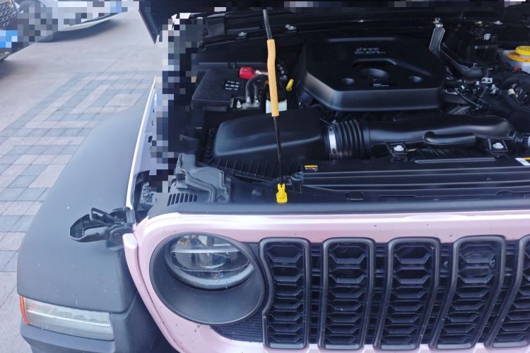 Used Jeep Wrangler 2021 2.0T Robin Hood Four-Door Edition Engine Bay Right