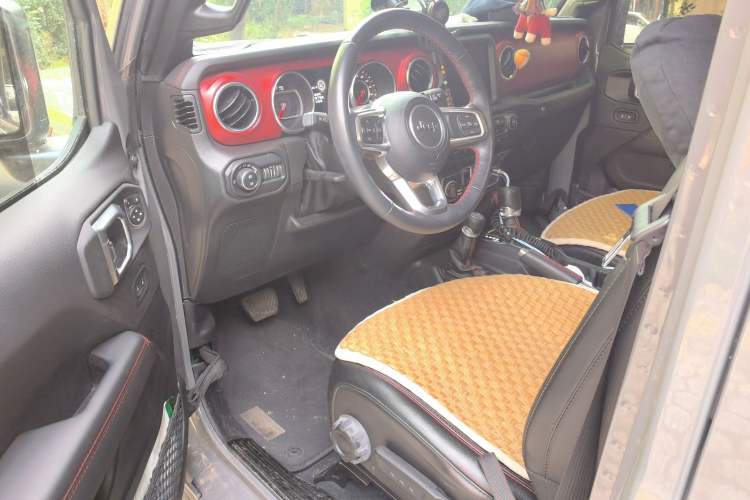 Used Jeep Wrangler 2021 2.0T Robin Hood Four-Door Edition Driver Seat