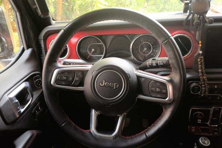Used Jeep Wrangler 2021 2.0T Robin Hood Four-Door Edition Steering Wheel