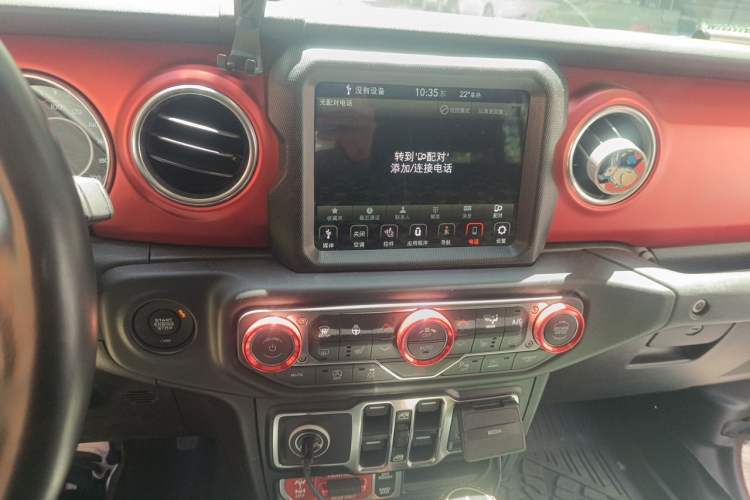 Used Jeep Wrangler 2021 2.0T Robin Hood Four-Door Edition Audio And AC Panel