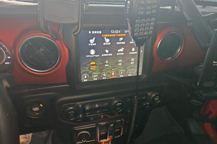 Used Jeep Wrangler 2021 2.0T Robin Hood Four-Door Edition Audio And AC Panel