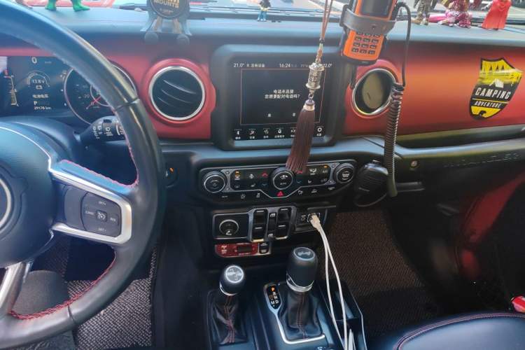 Used Jeep Wrangler 2021 2.0T Robin Hood Four-Door Edition Audio And AC Panel