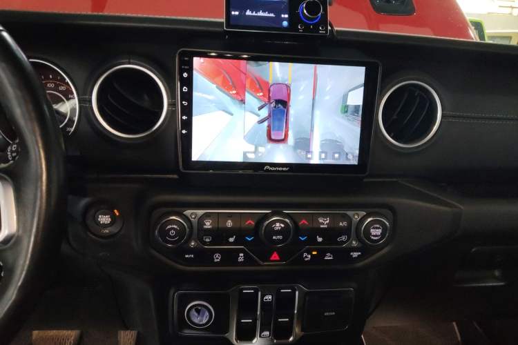 Used Jeep Wrangler 2021 2.0T Sahara Four-Door Edition Audio And AC Panel