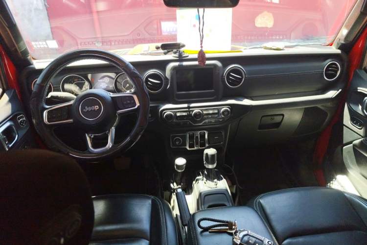 Used Jeep Wrangler 2021 2.0T Sahara Four-Door Edition Center Console