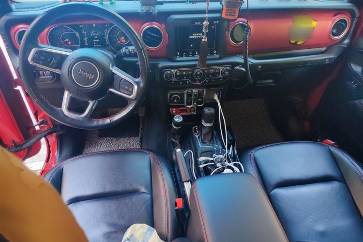 Used Jeep Wrangler 2021 2.0T Robin Hood Four-Door Edition Center Console