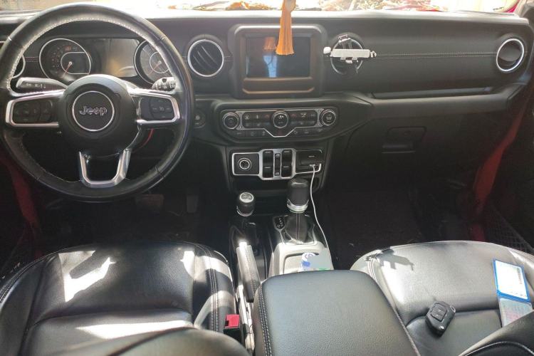 Used Jeep Wrangler 2021 2.0T Sahara Four-Door Edition Center Console