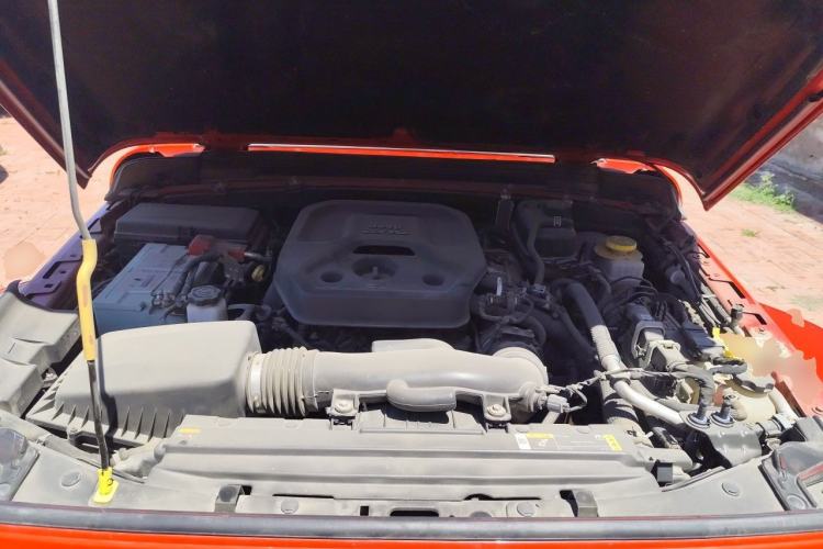 Used Jeep Wrangler 2021 2.0T Sahara Four-Door Edition Engine Bay