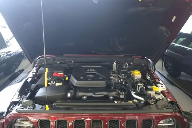 Used Jeep Wrangler 2021 2.0T Robin Hood Four-Door Edition Engine Bay