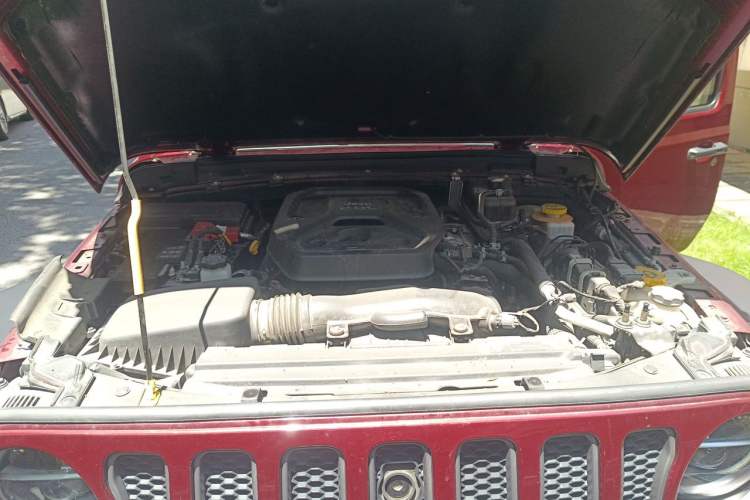 Used Jeep Wrangler 2021 2.0T Robin Hood Four-Door Edition Engine Bay