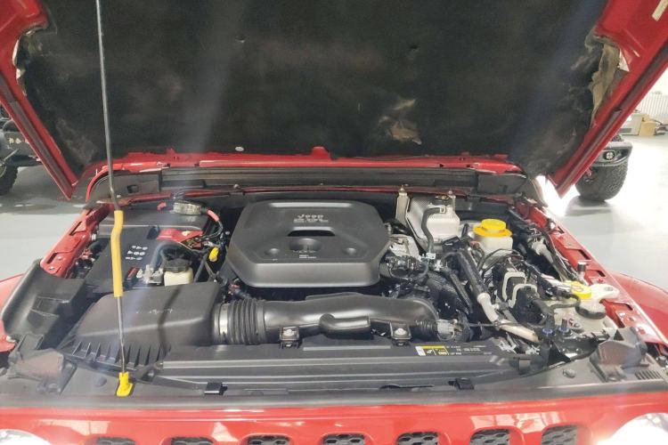 Used Jeep Wrangler 2021 2.0T Sahara Four-Door Edition Engine Bay